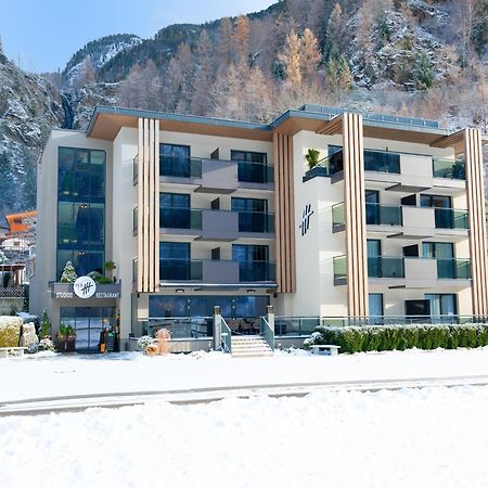 Vier Studios & Restaurant Längenfeld Екстериор снимка