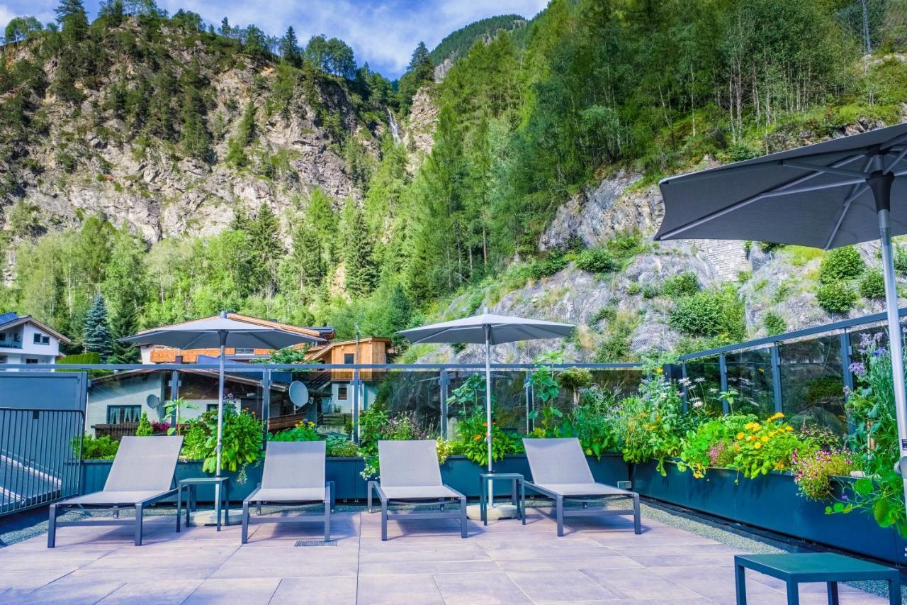 Vier Studios & Restaurant Längenfeld Екстериор снимка