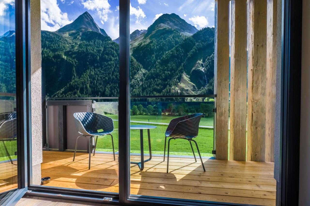 Vier Studios & Restaurant Längenfeld Екстериор снимка