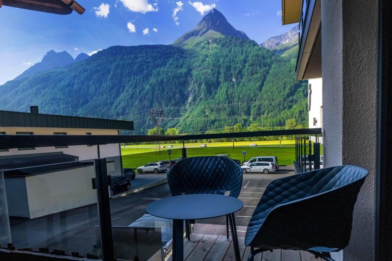 Vier Studios & Restaurant Längenfeld Екстериор снимка